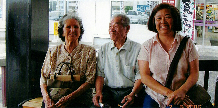 María Toda con sus tíos María Toyozato y Yukichi Toyozato. Foto gentileza de María Toda.