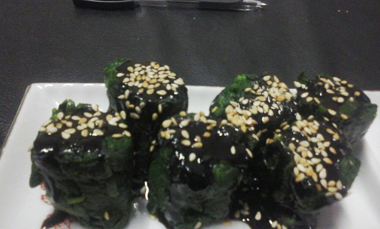 Receta: Espinaca al vapor con salsa teriyaki 13918830_10208658761680674_986888460_o