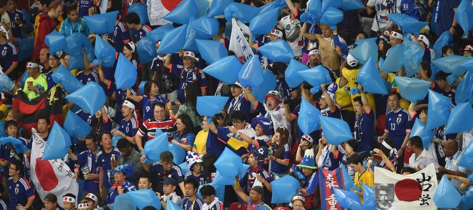 3-hinchas japoneses
