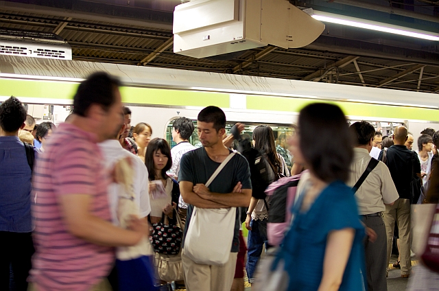 5-Shinjuku Station by Yoshikazu Takada webpage